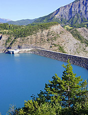 Barrage en terre de Serre-Poçon